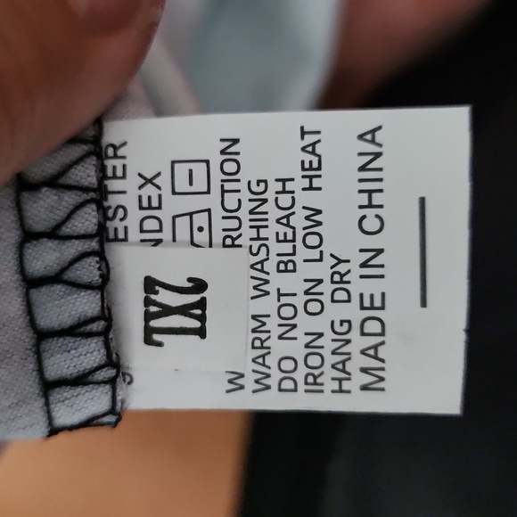 NWOT! Skull stud & diamond stretch top goth - Picture 10 of 11